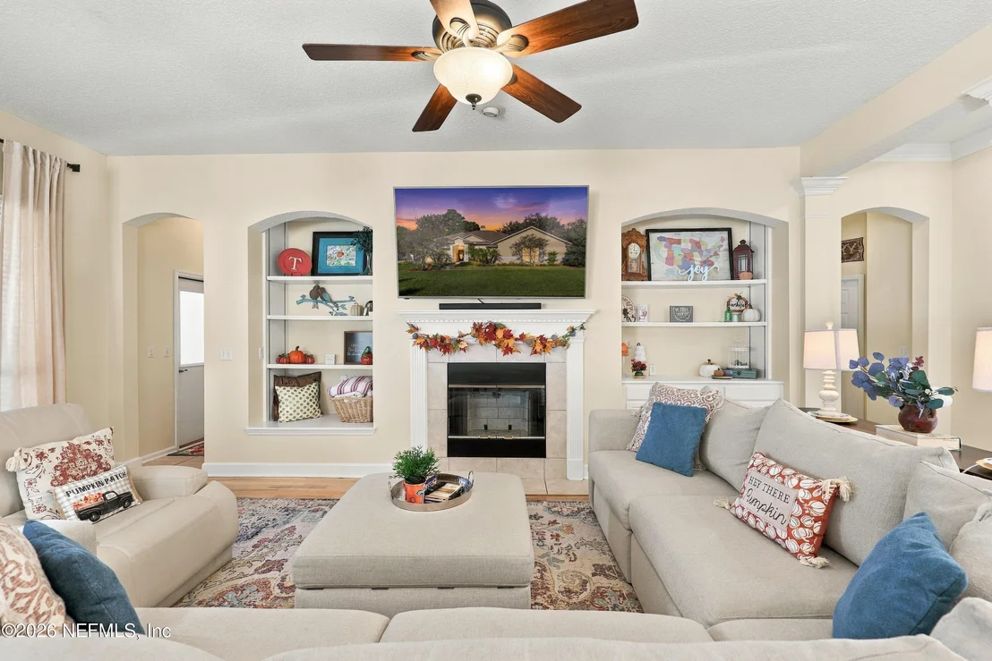 Photo of 424 HUCKLEBERRY Trail