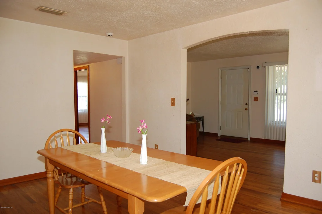 Photo of 2649 COMMUNITY Road