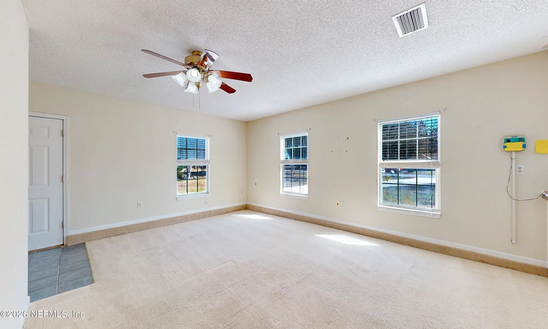 Photo of 55592 DEER RUN Road SE
