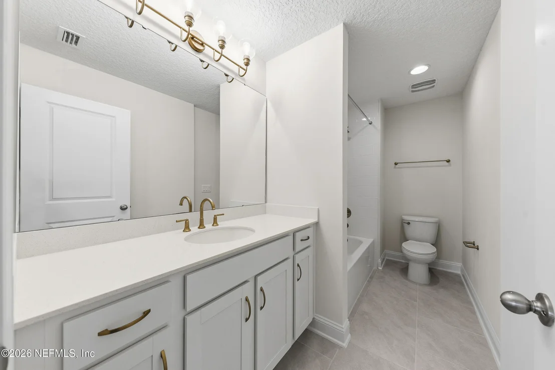 Photo of 357 DOWNRIVER Road