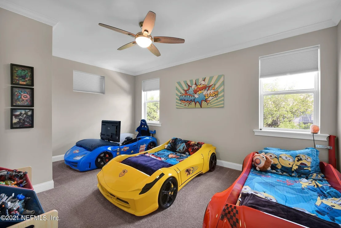 Photo of 605 DONALD ROSS Way