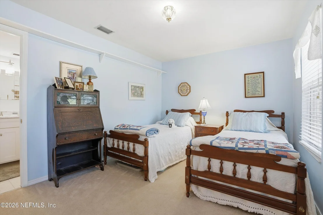 Photo of 970 SANDPIPER Lane