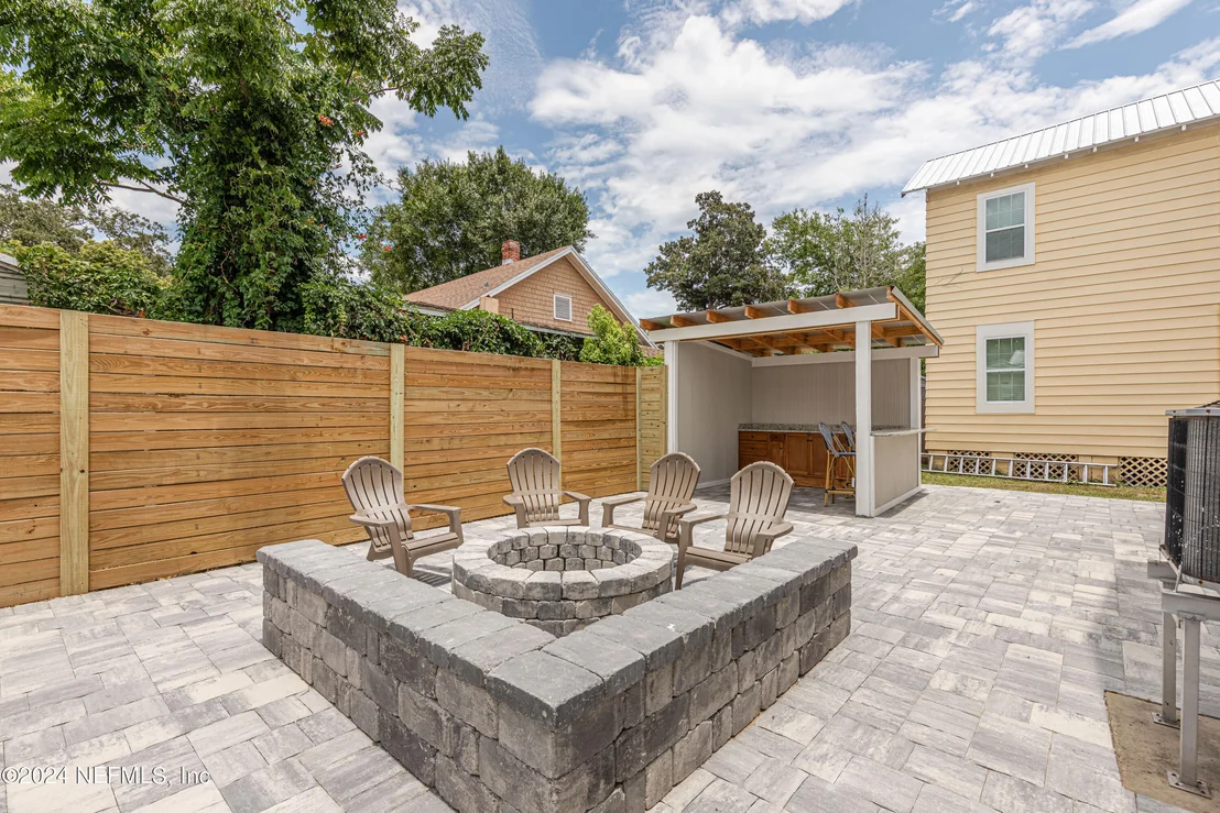 Photo of 56 CARRERA Street