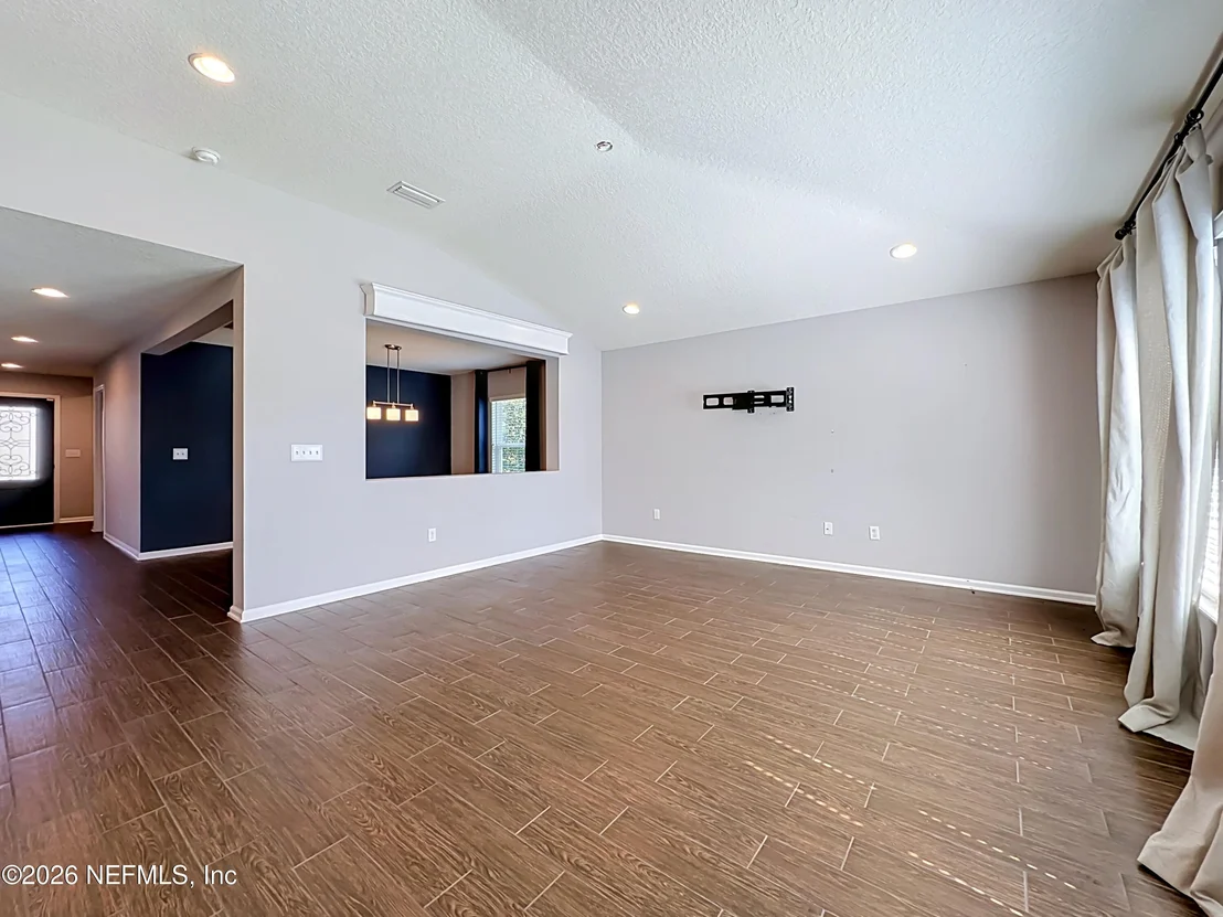 Photo of 15971 HUTTON Lane