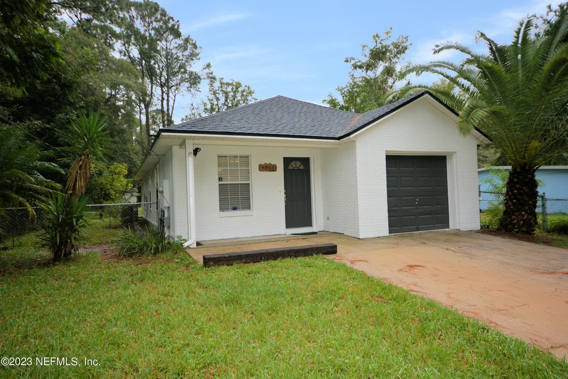 Photo of 8548 NEWTON Road