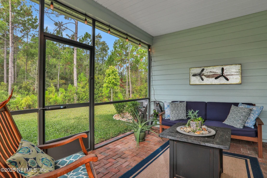 Photo of 75610 PONDSIDE Lane