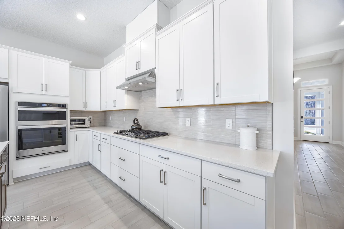 Photo of 9819 FILAMENT Boulevard