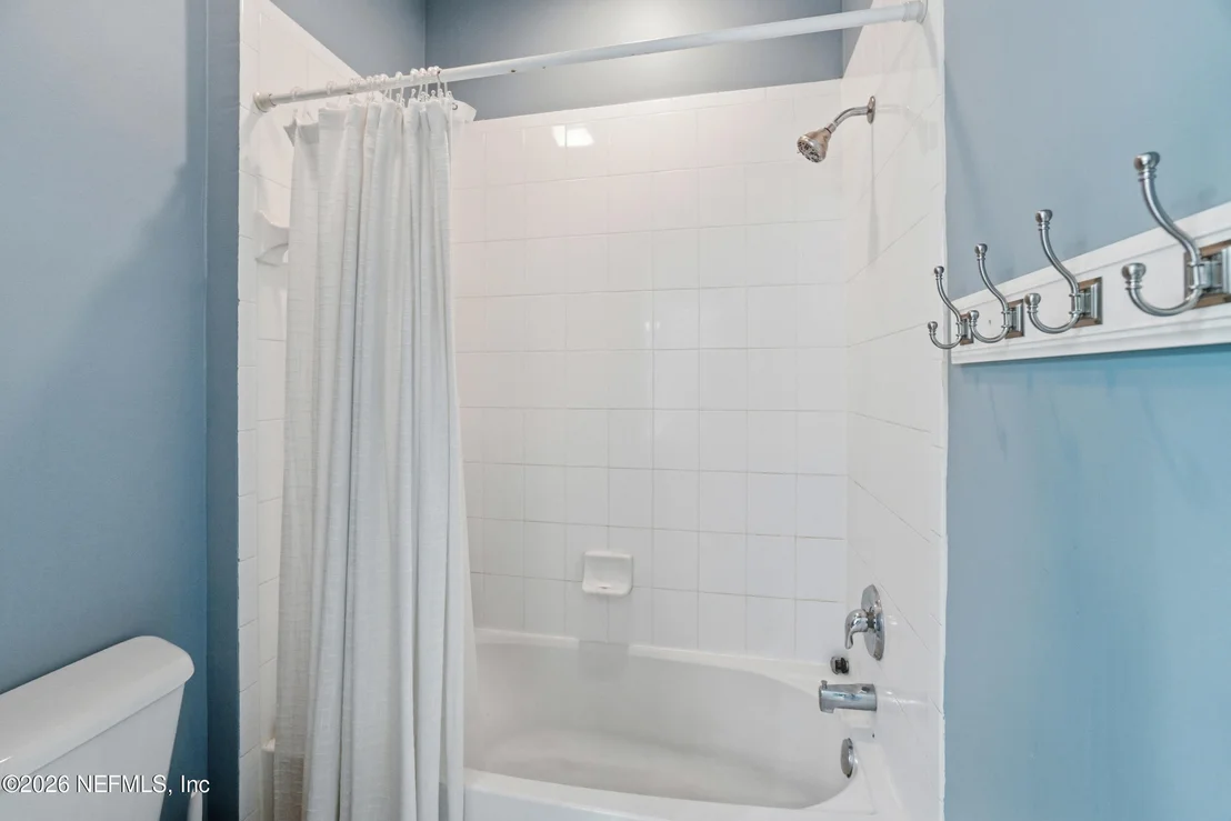Photo of 907 BROOKHAVEN Drive