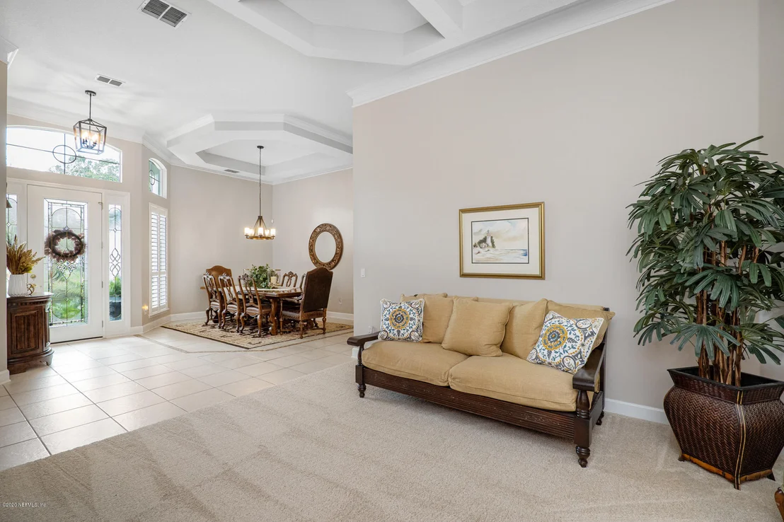 Photo of 1720 E COBBLESTONE Lane