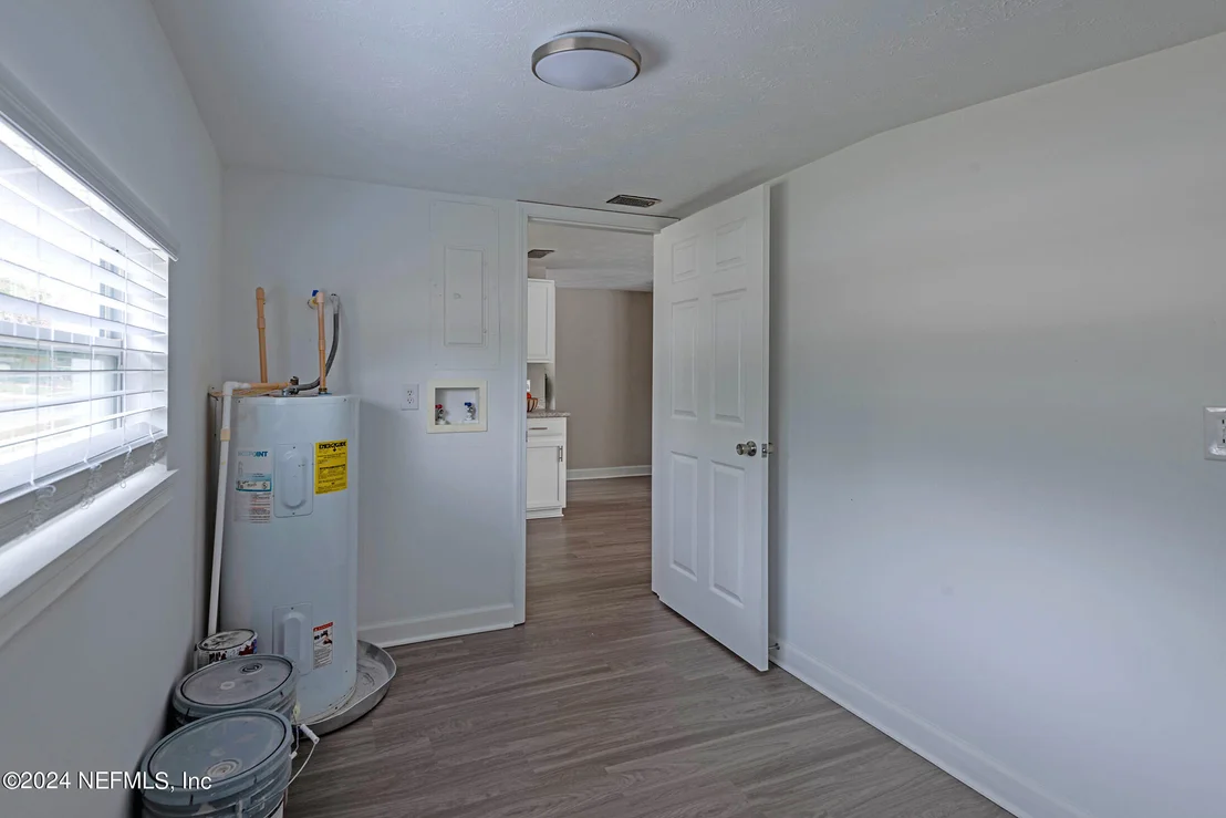 Photo of 152 ROLLIN Drive