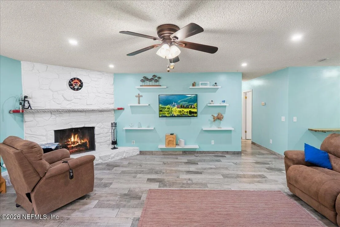 Photo of 155 HAWTHORNE Road