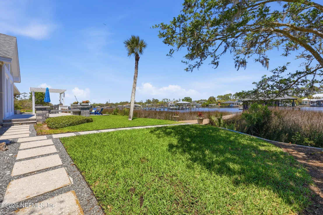 Photo of 216 CLATTER BRIDGE Road