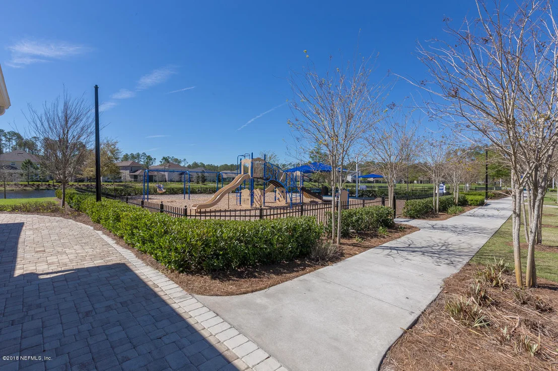 Photo of 342 ASPEN LEAF Drive