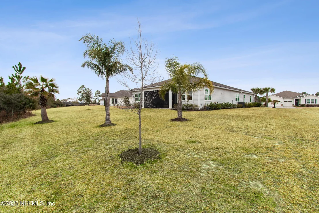 Photo of 85558 FALL RIVER Parkway