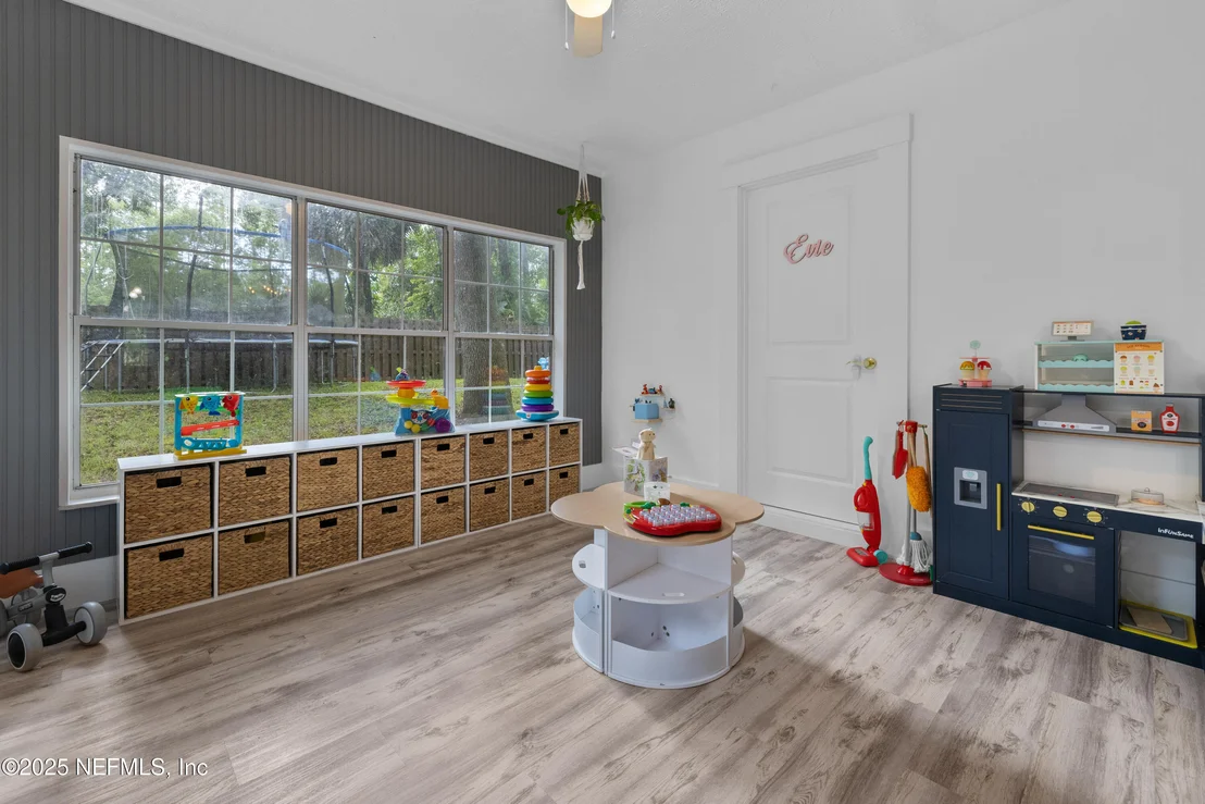 Photo of 5263 ELLEN Court