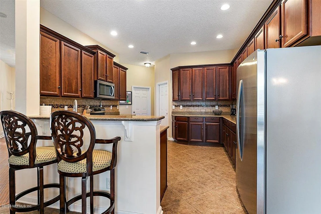 Photo of 204 HOLLAND Drive