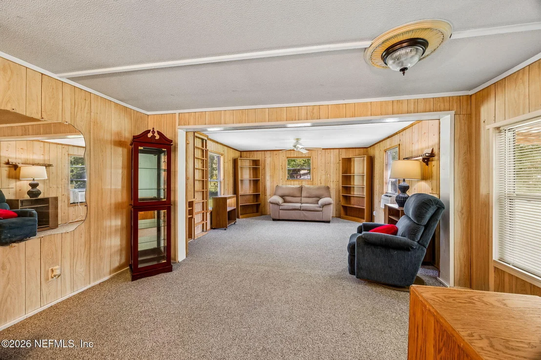 Photo of 15690 SEARS Road