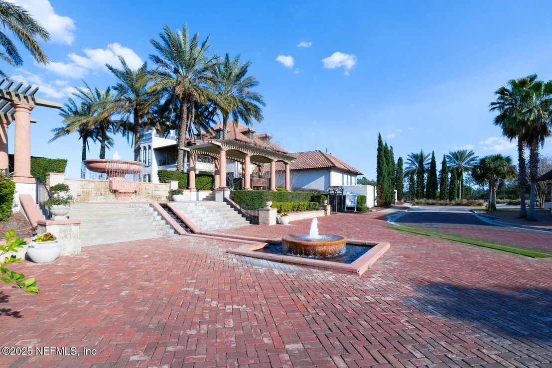 Photo of 148 LA MESA Drive