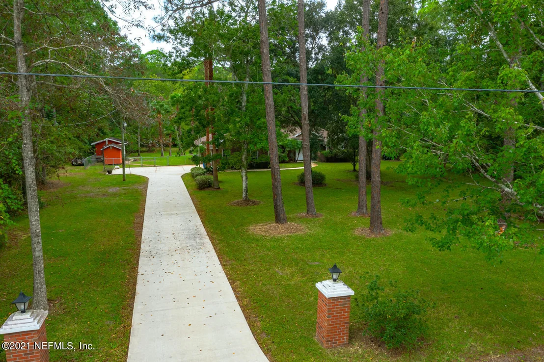 Photo of 370 CIRCLE Drive W