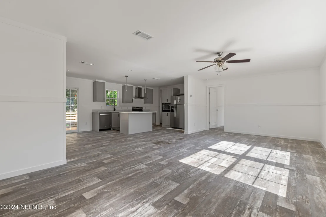 Photo of 2448 VIOLET Way