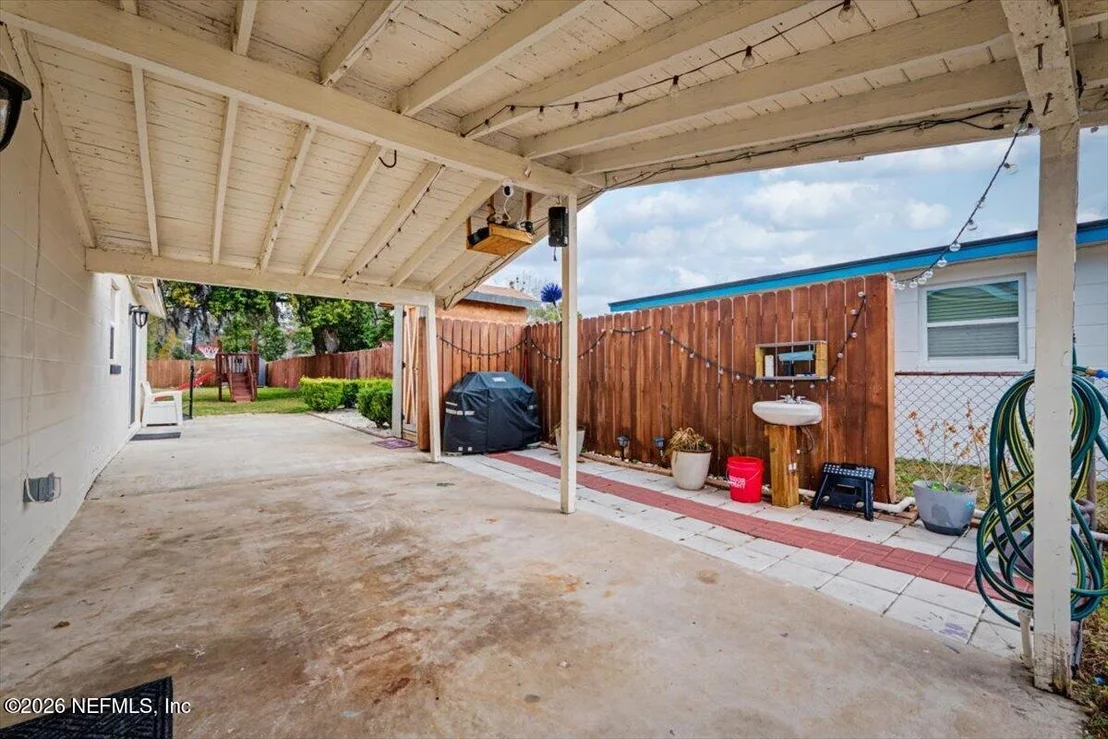Photo of 2425 TULSA Road N