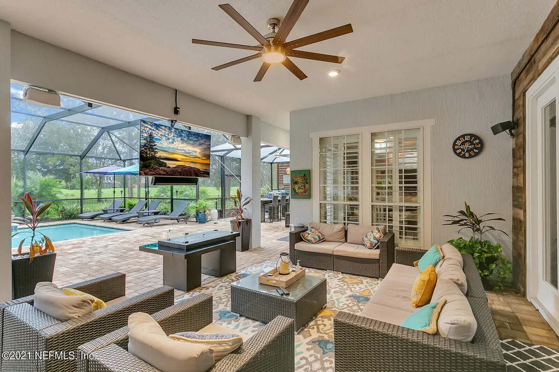 Photo of 724 EAGLE POINT Drive