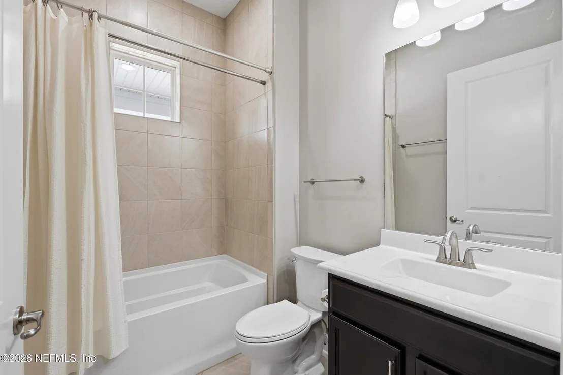 Photo of 2637 OAKGROVE Avenue
