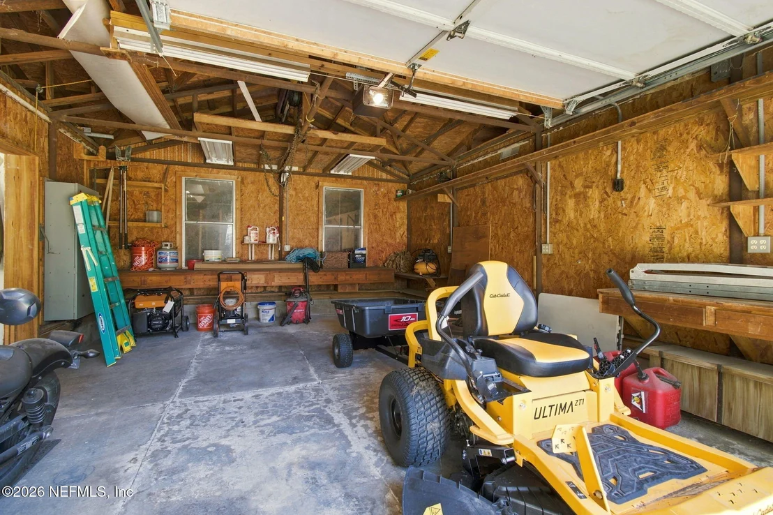 Photo of 33485 MEADOWS Lane