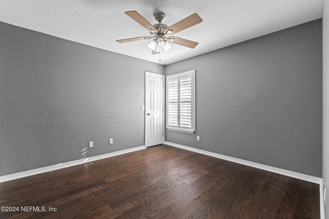 Photo of 44017 GREEN MEADOWS Lane