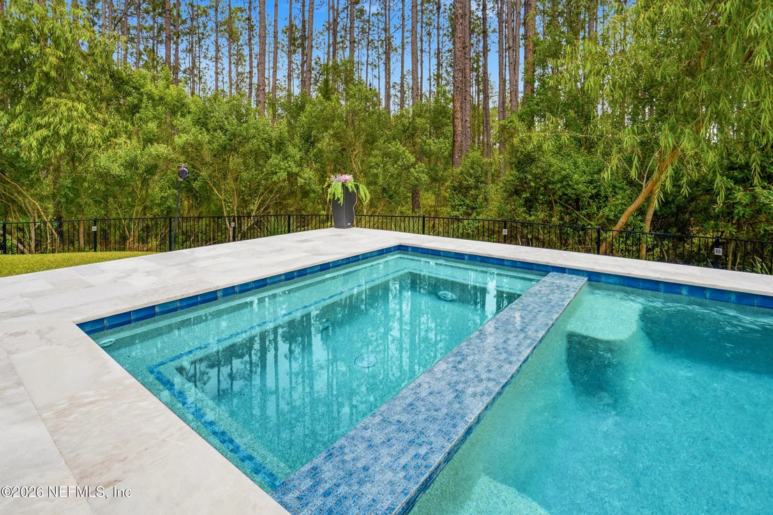 Photo of 509 GLASGOW Drive