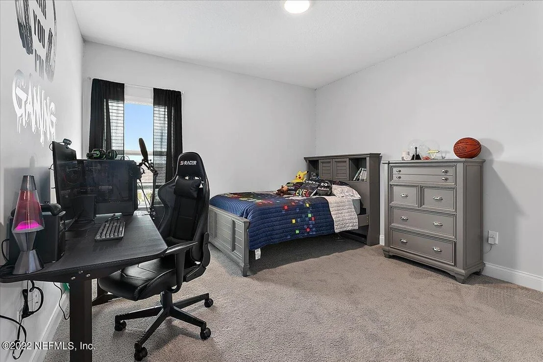 Photo of 476 SILVERLEAF VILLAGE Drive