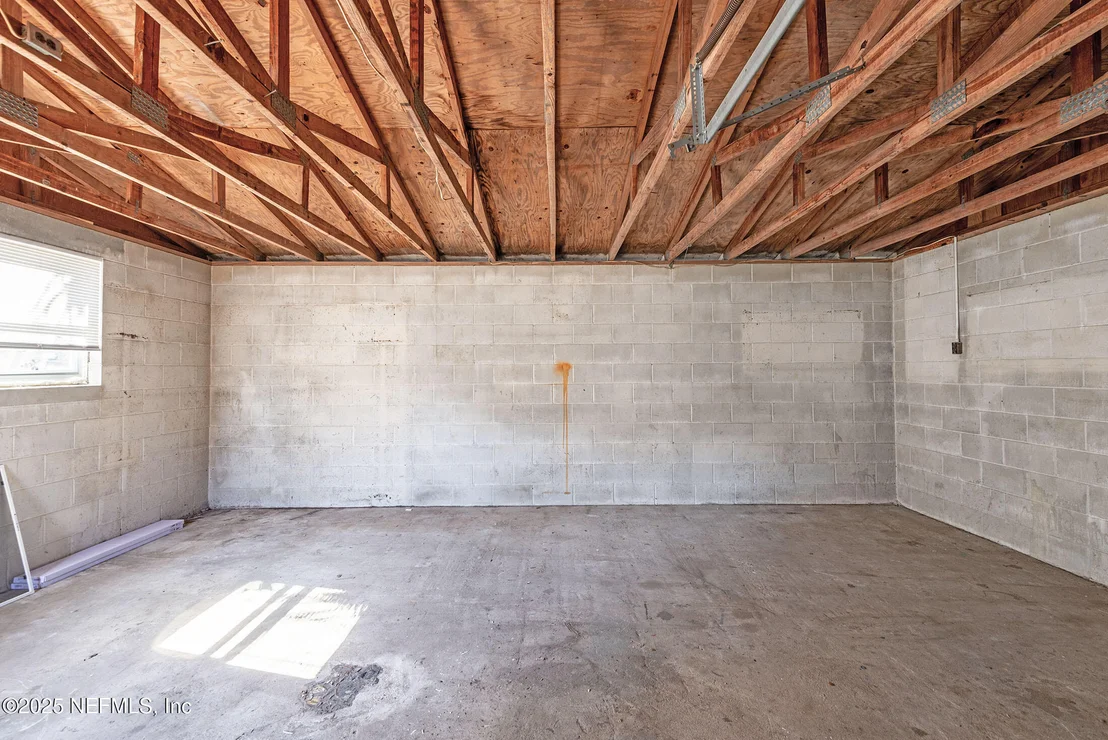 Photo of 2528 LANSDOWNE Drive