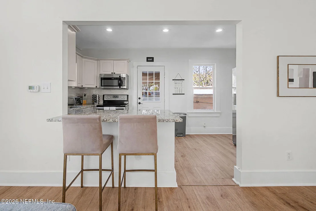 Photo of 16 MYRTLE Avenue