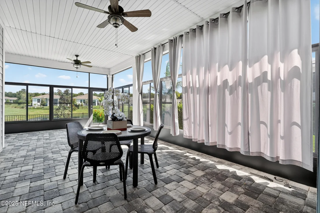 Photo of 243 PINELLAS Way