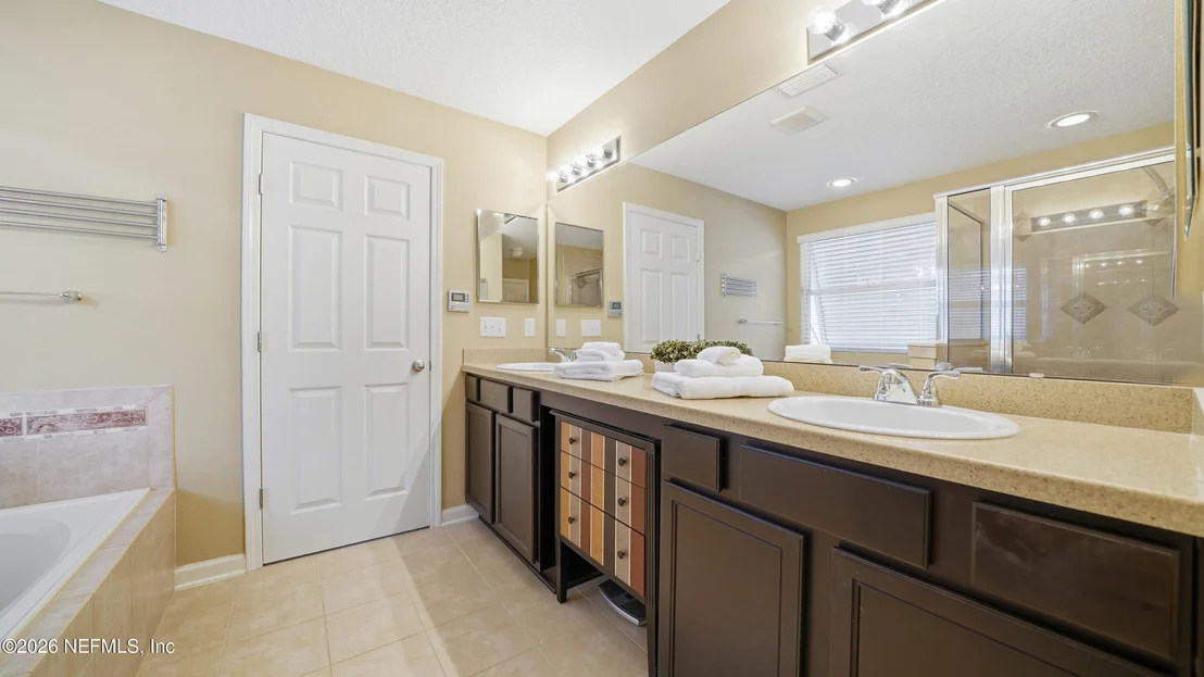 Photo of 124 CAPTIVA Drive