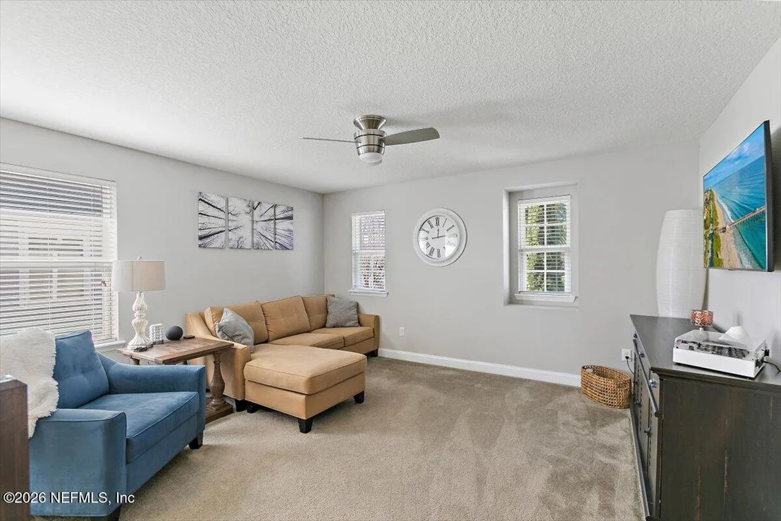 Photo of 16001 HUTTON Lane