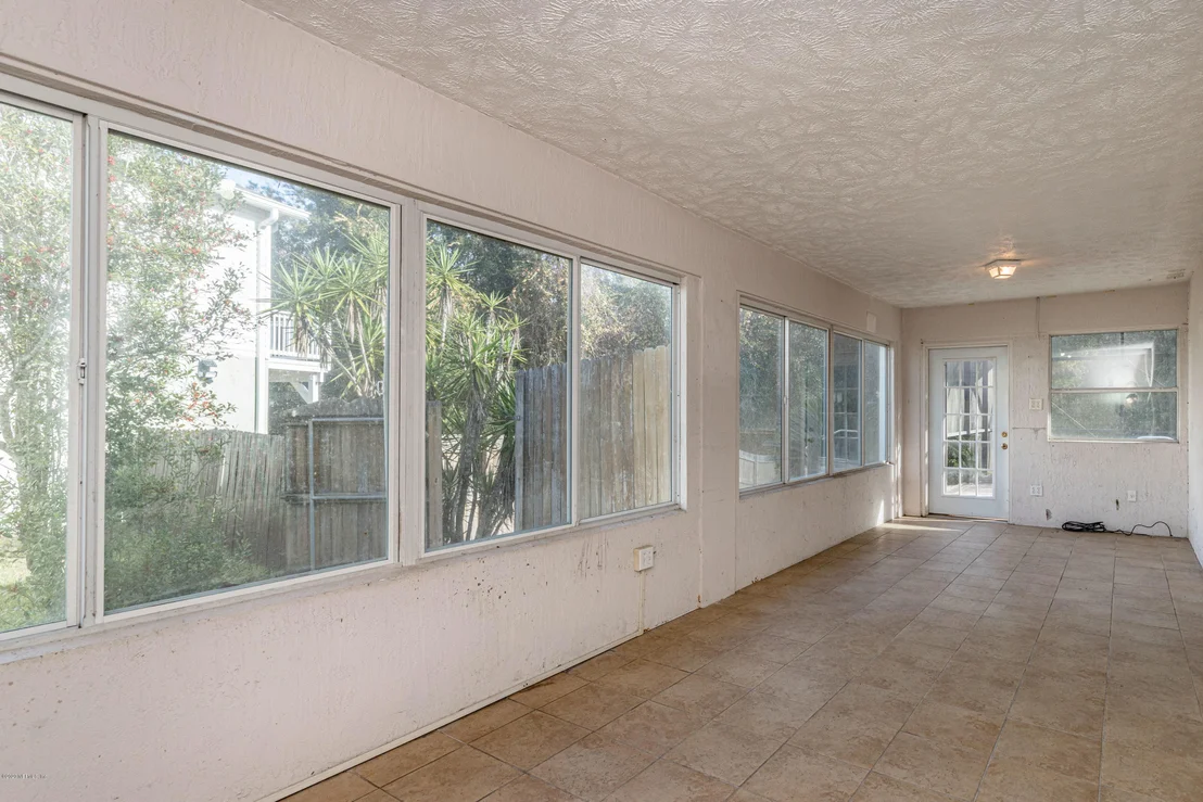 Photo of 4016 HALF MOON Circle
