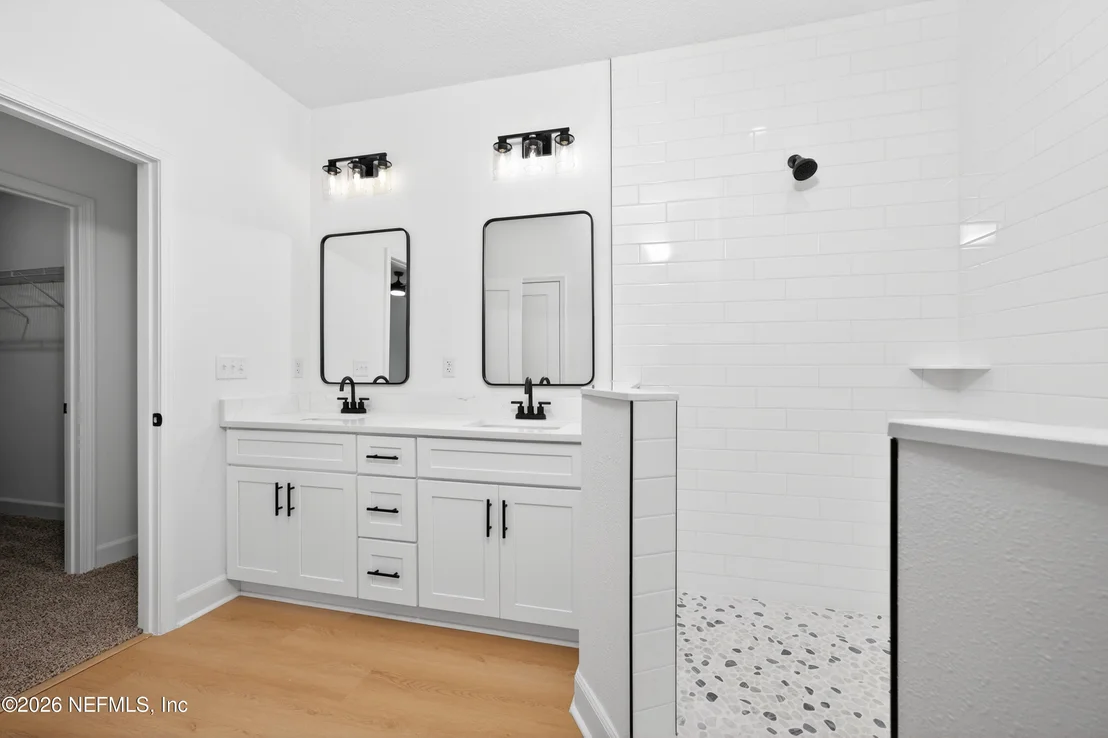 Photo of 183 CRESTVIEW Drive