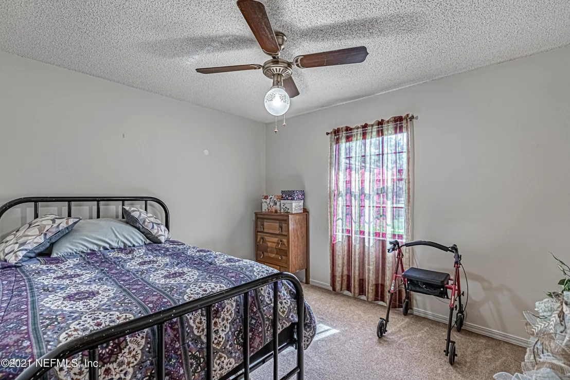 Photo of 1340 STARLING Road