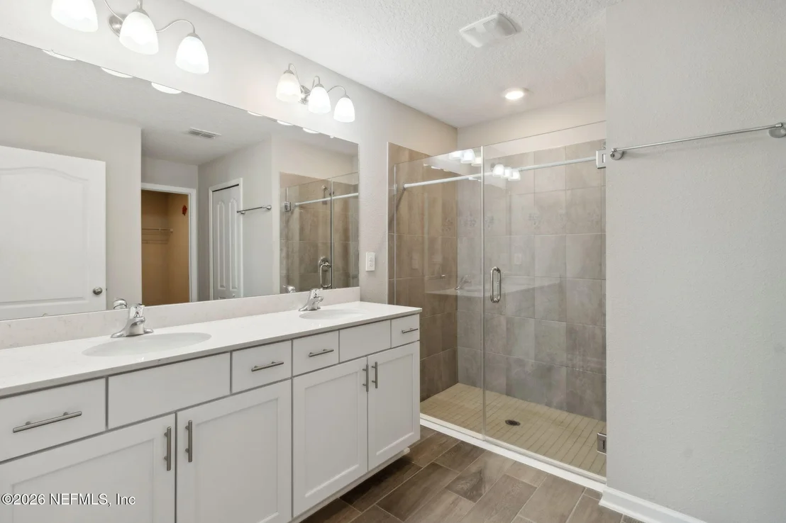 Photo of 65860 EDGEWATER Drive