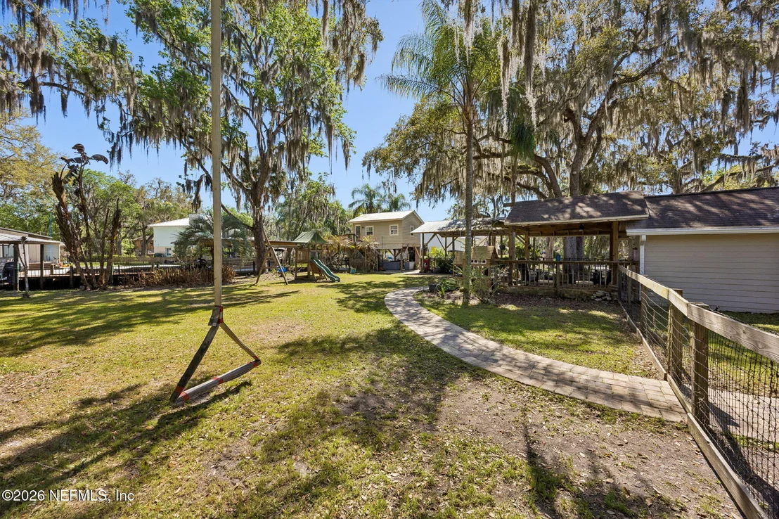 Photo of 8224 HALL Lane