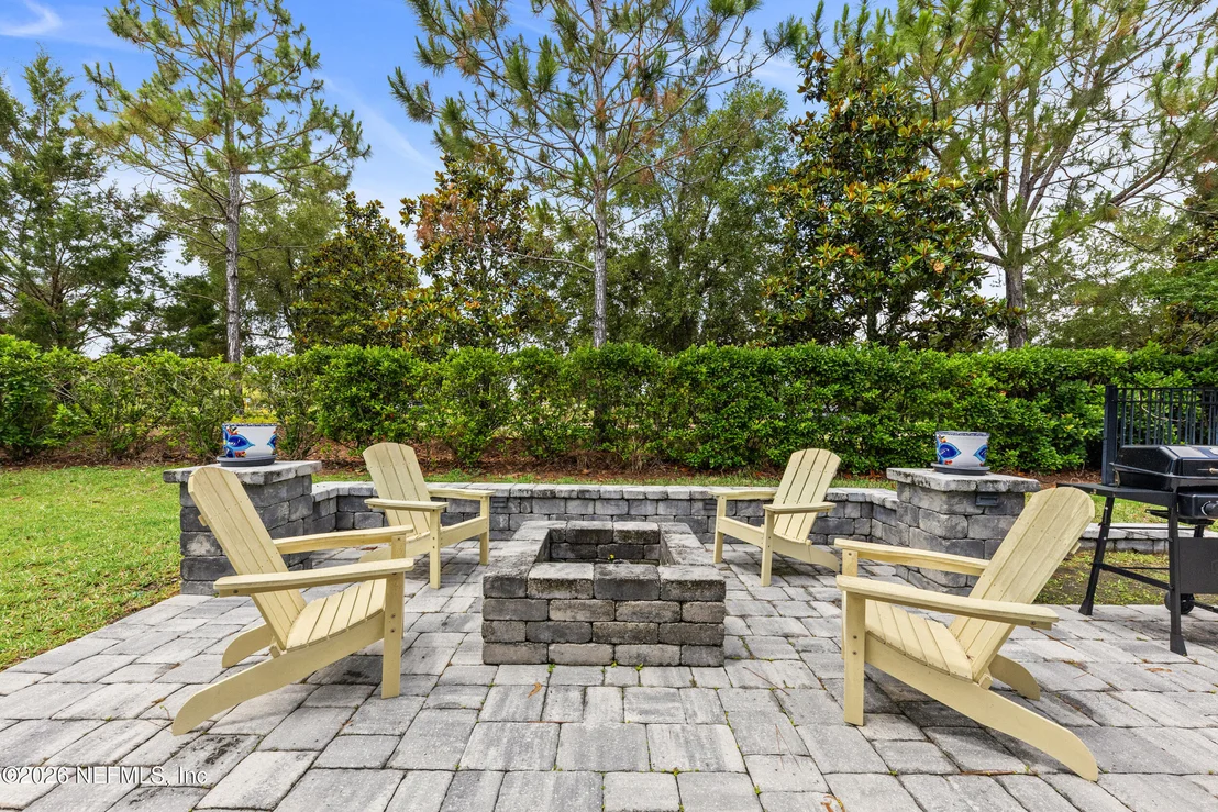 Photo of 41 PALISADE Drive