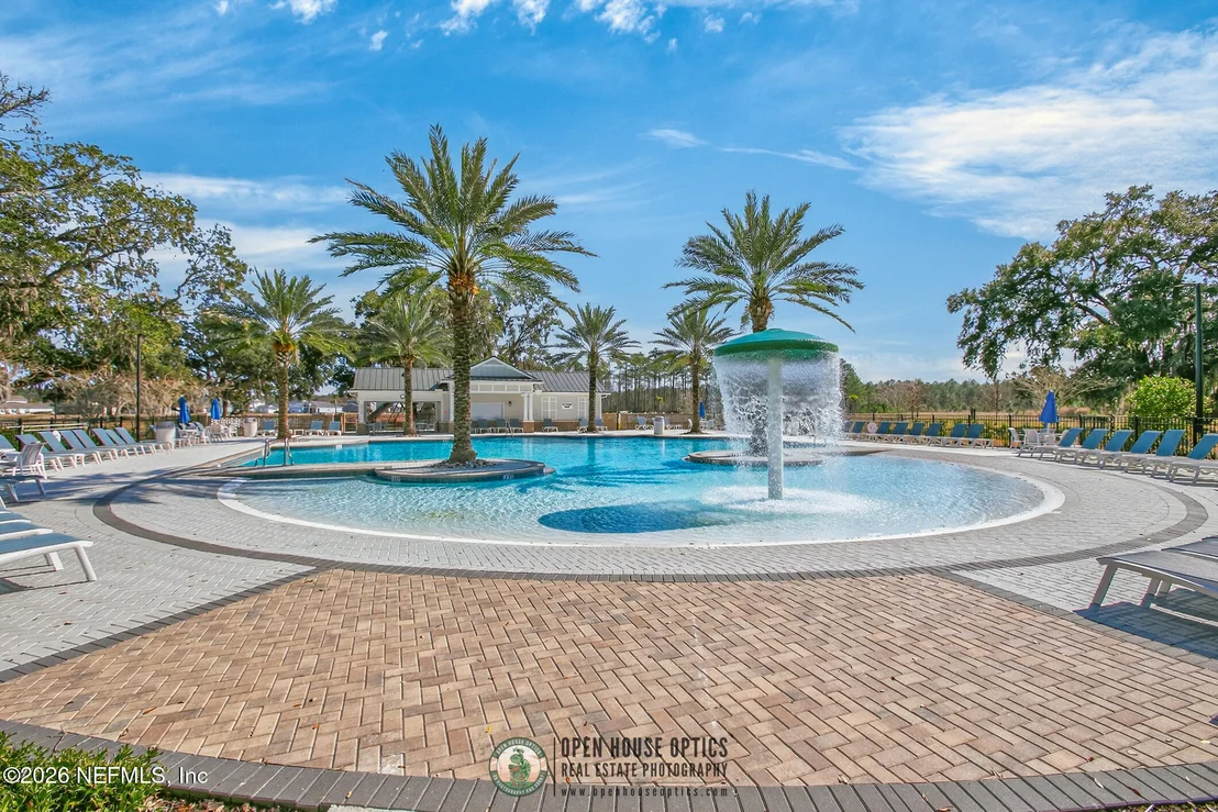 Photo of 698 NATURELAND Circle