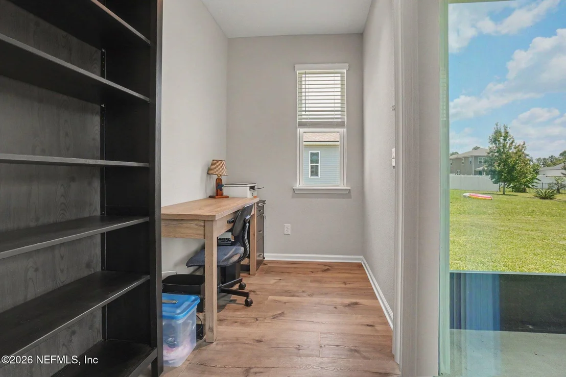 Photo of 4630 PINE RIDGE Parkway