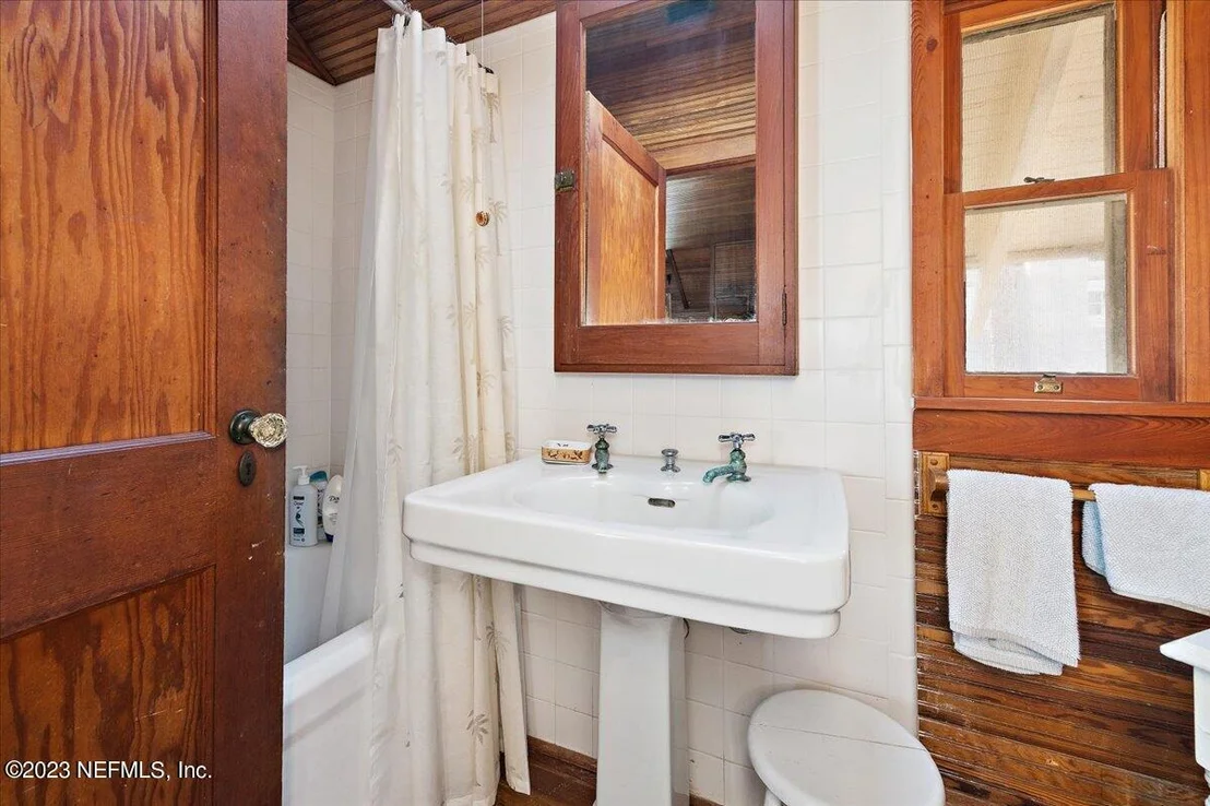 Photo of 44 5TH Street