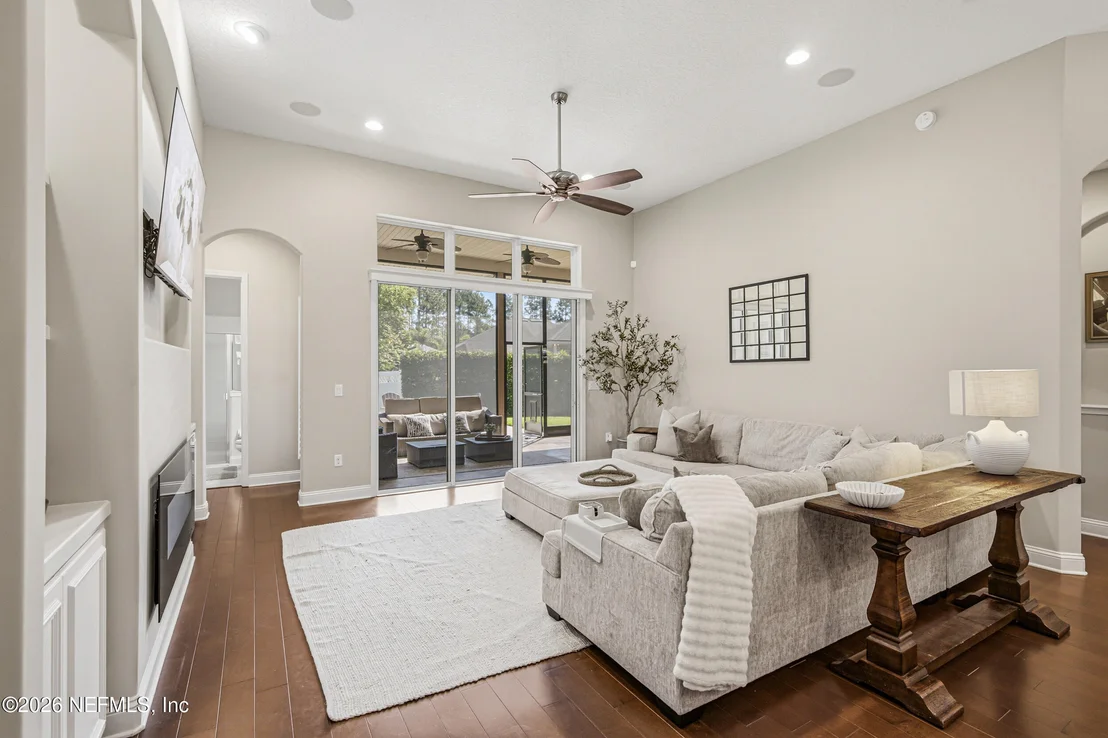 Photo of 338 WILLOW WINDS Parkway