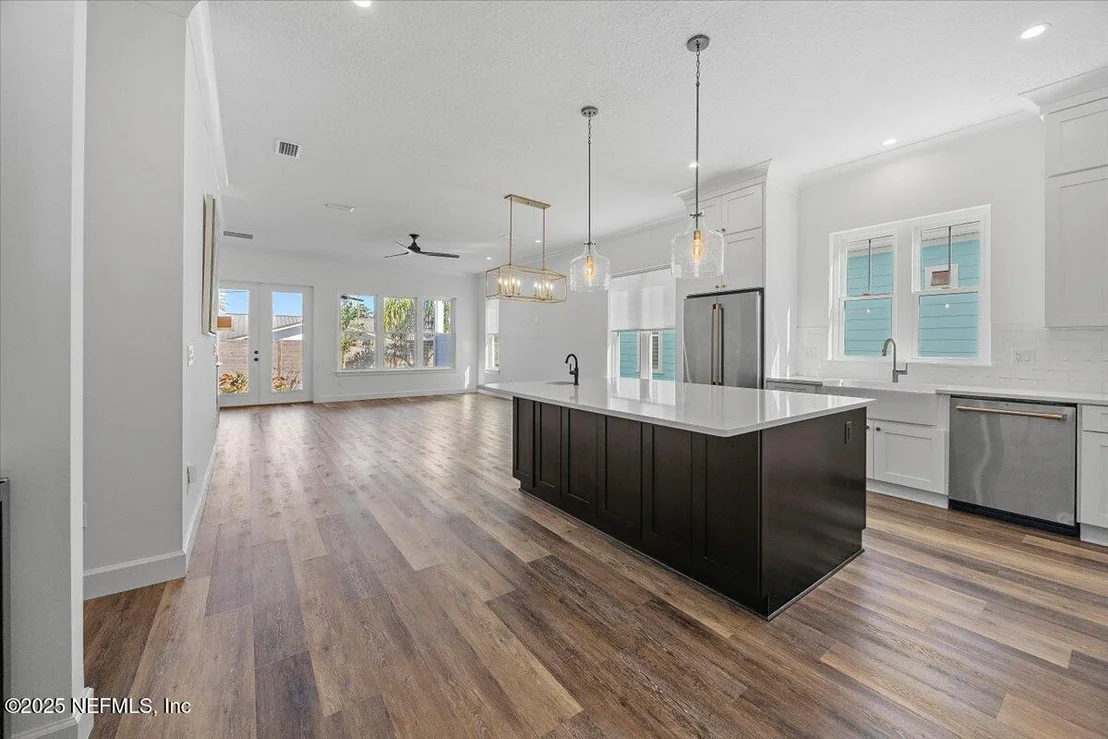 Photo of 110 OCEANVIEW Drive