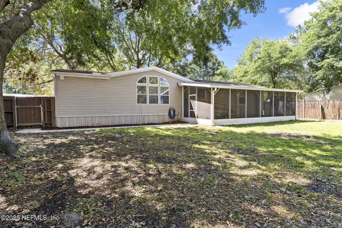 Photo of 324 SHADY OAK Circle