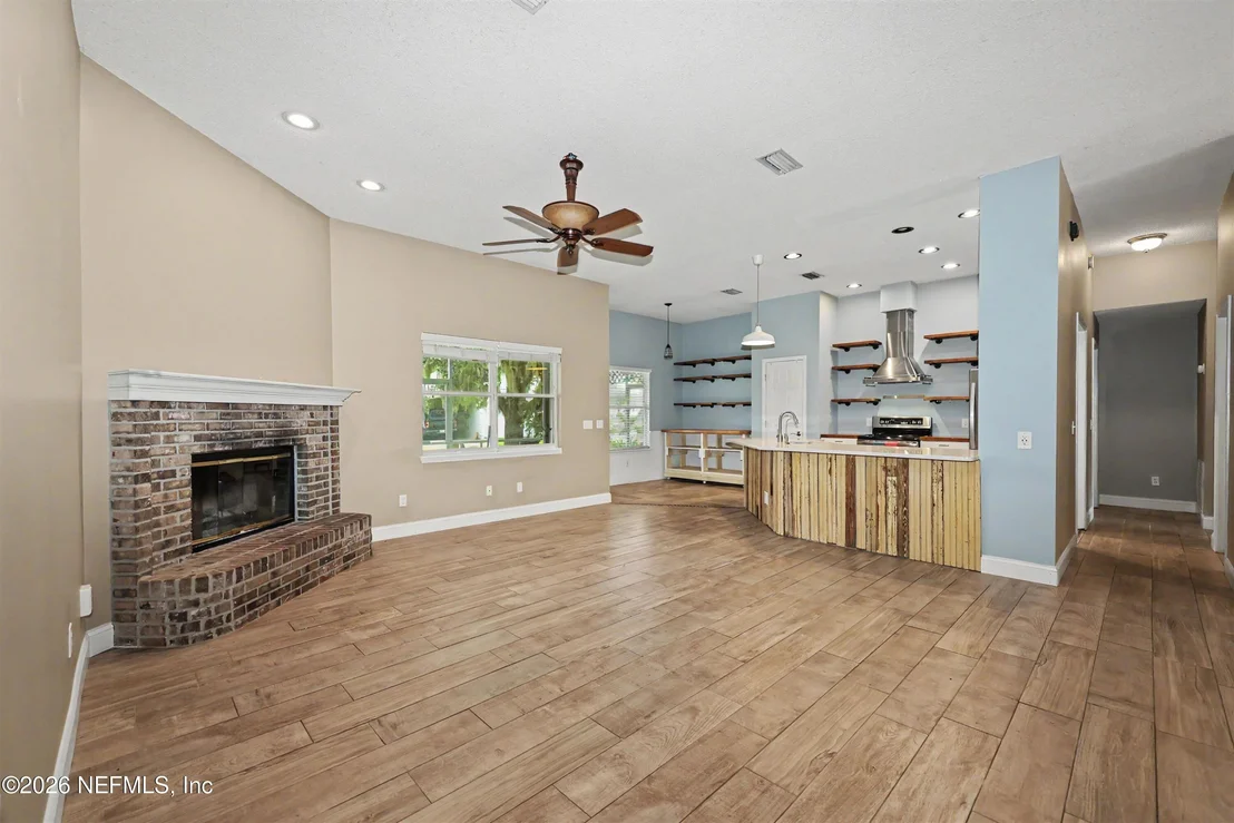 Photo of 8639 RANCHWOOD Lane