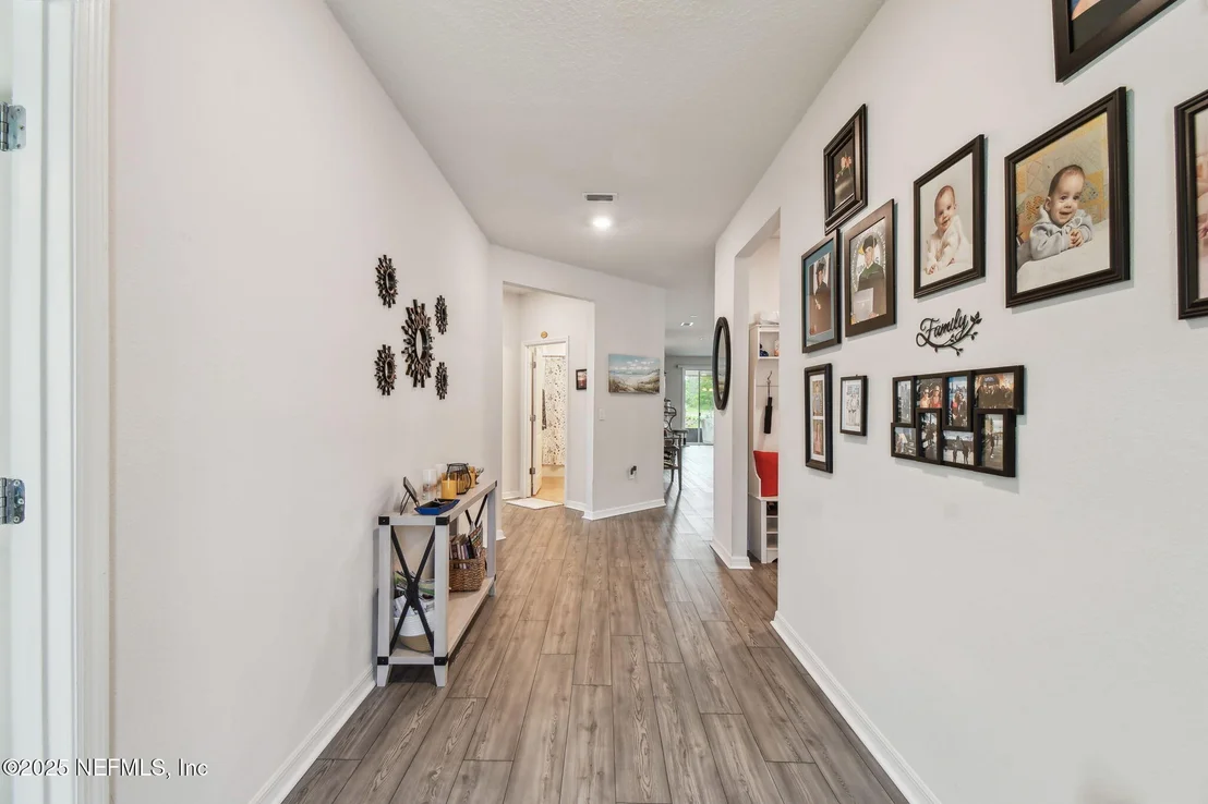Photo of 182 MYRTLE OAK Court